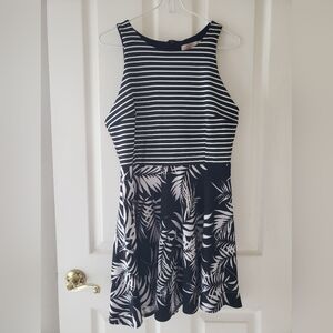 Black and white sleeveless dress